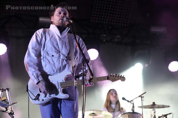 METRONOMY - 2019-08-17 - SAINT MALO - Fort de St Pere - 